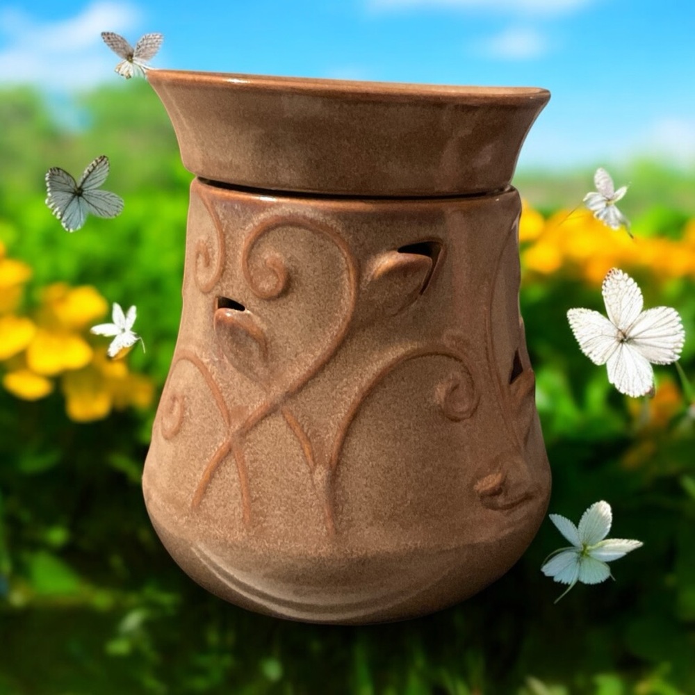 Charming Brown Ceramic Tart Warmer